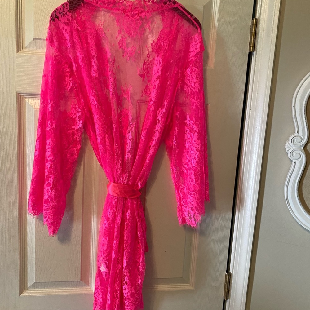 Pink Lace Robe/beach cover up - Picture 3 of 6